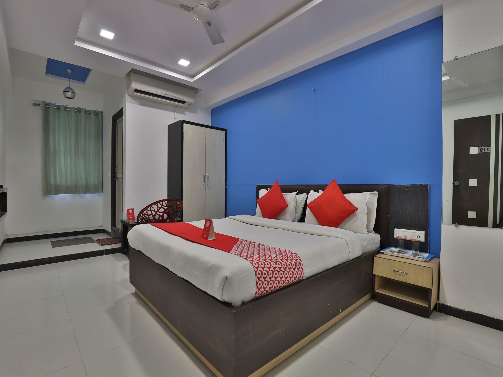 Hotel Hillton Gandhinagar Dış mekan fotoğraf